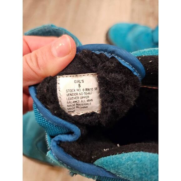L.L.Bean Turquoise Suede Girls Winter Boots size 5 - Picture 9 of 9